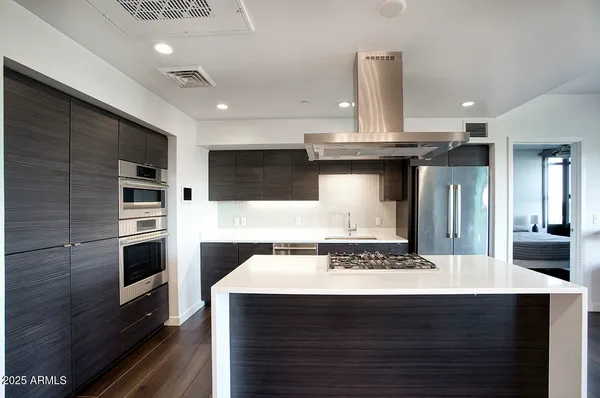 $798,000 | 200 West Portland Street, Unit 820, Phoenix, AZ 85003