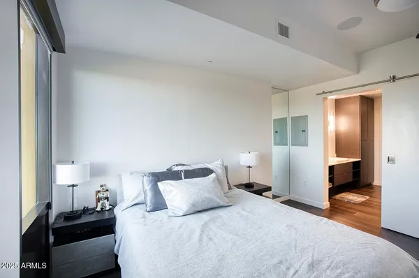 $798,000 | 200 West Portland Street, Unit 820, Phoenix, AZ 85003