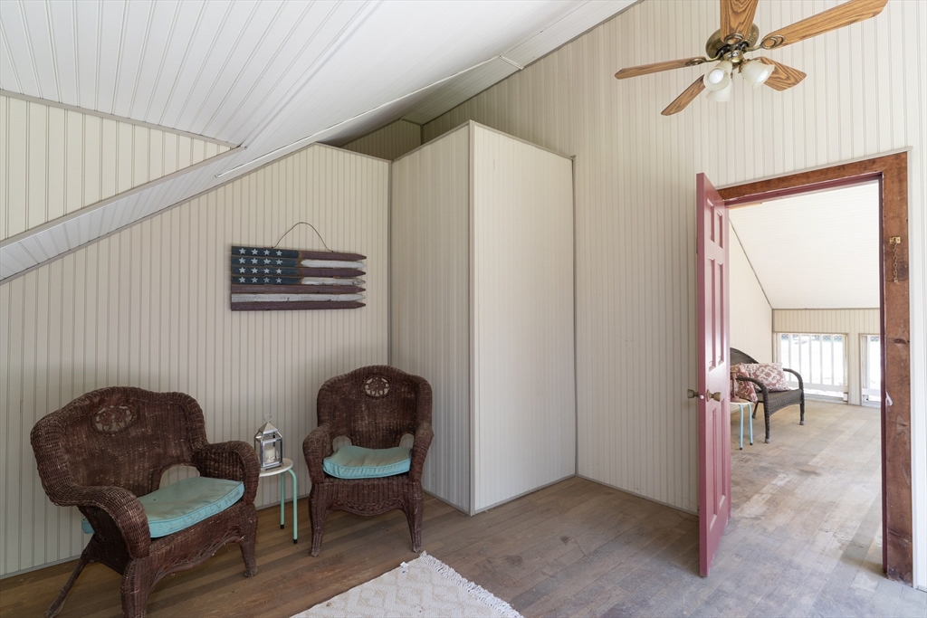 501 Wine Road New Braintree, MA 01531 - Photo 25 of 41