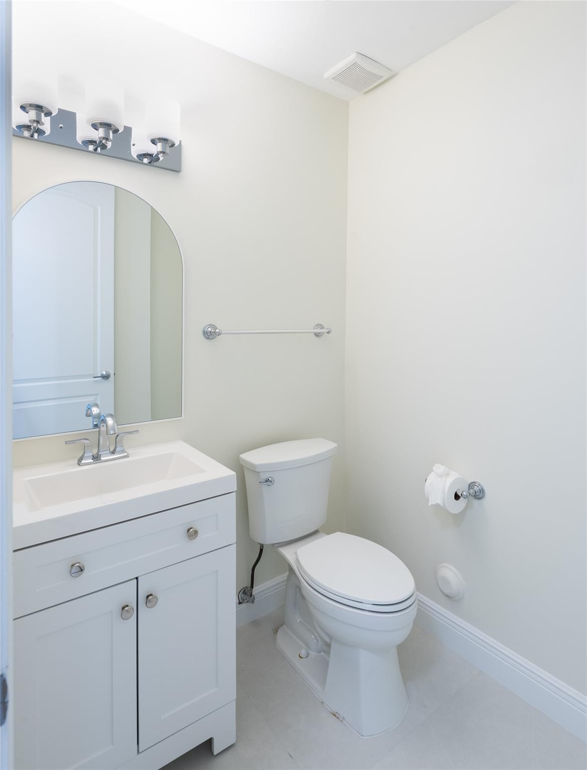 3236 Northeast 5th Street, Unit 402 Pompano Beach, FL 33062 - Photo 11 of 29 Photo 11