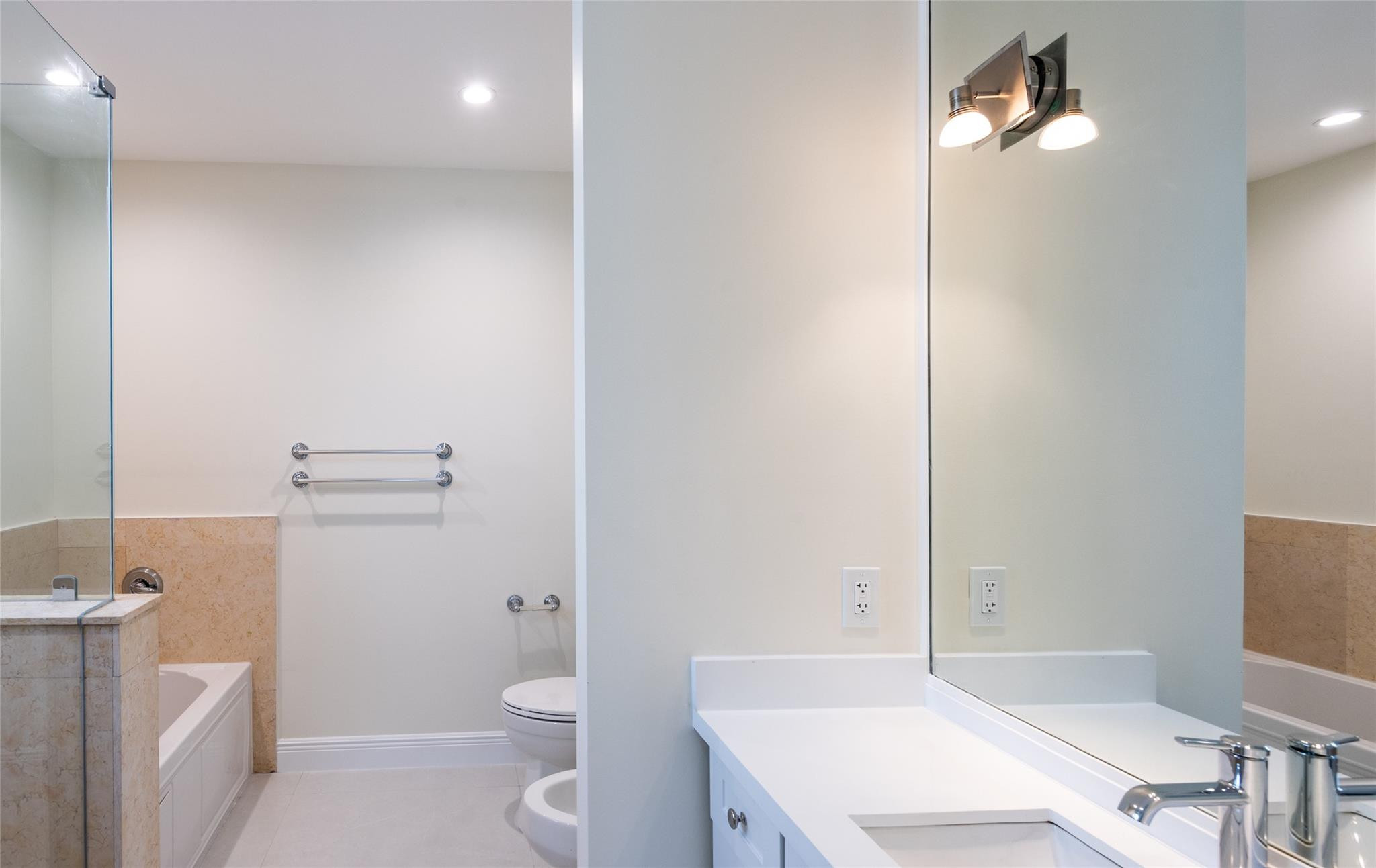 3236 Northeast 5th Street, Unit 402 Pompano Beach, FL 33062 - Photo 14 of 29 Photo 14