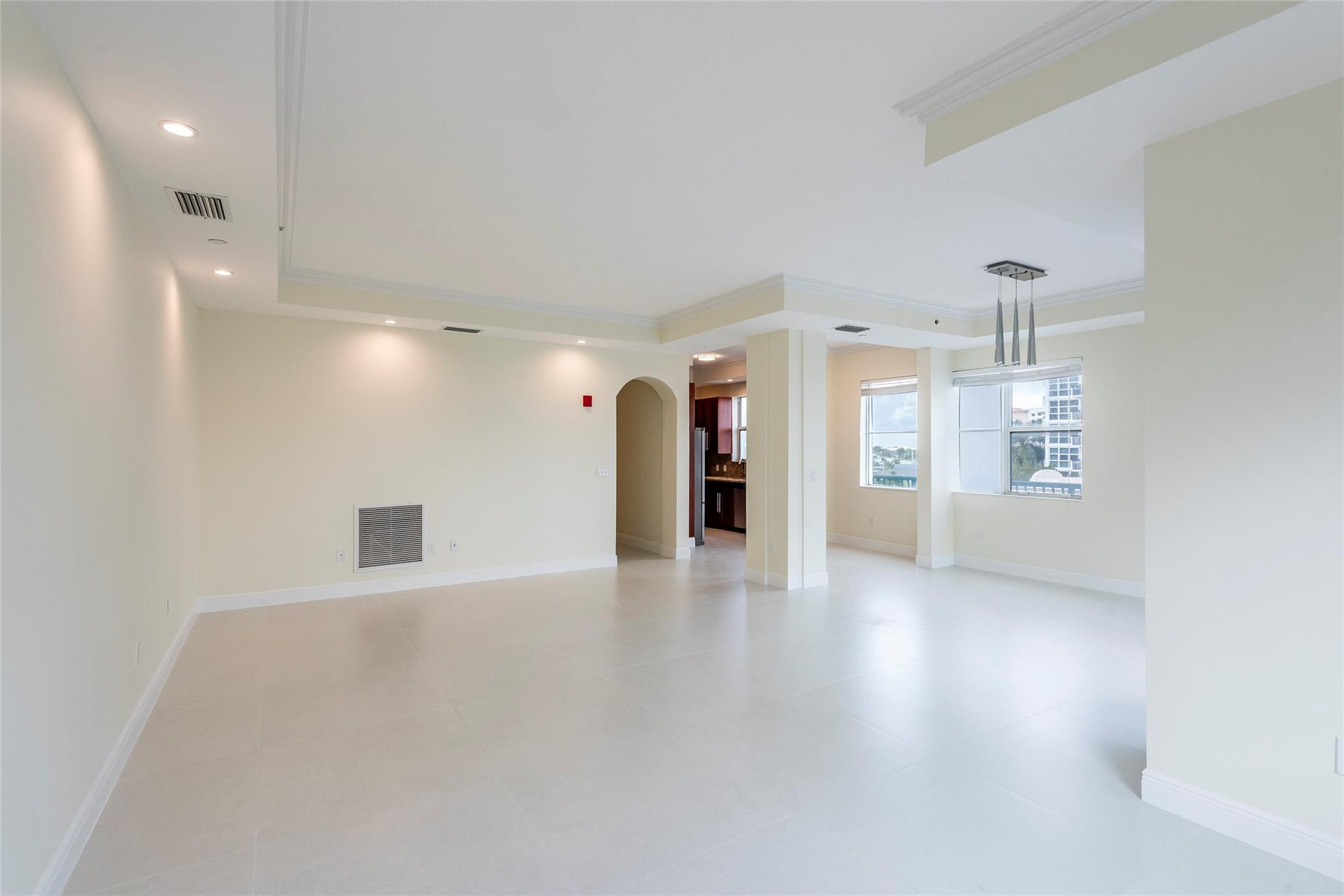 3236 Northeast 5th Street, Unit 402 Pompano Beach, FL 33062 - Photo 3 of 29 Photo 3