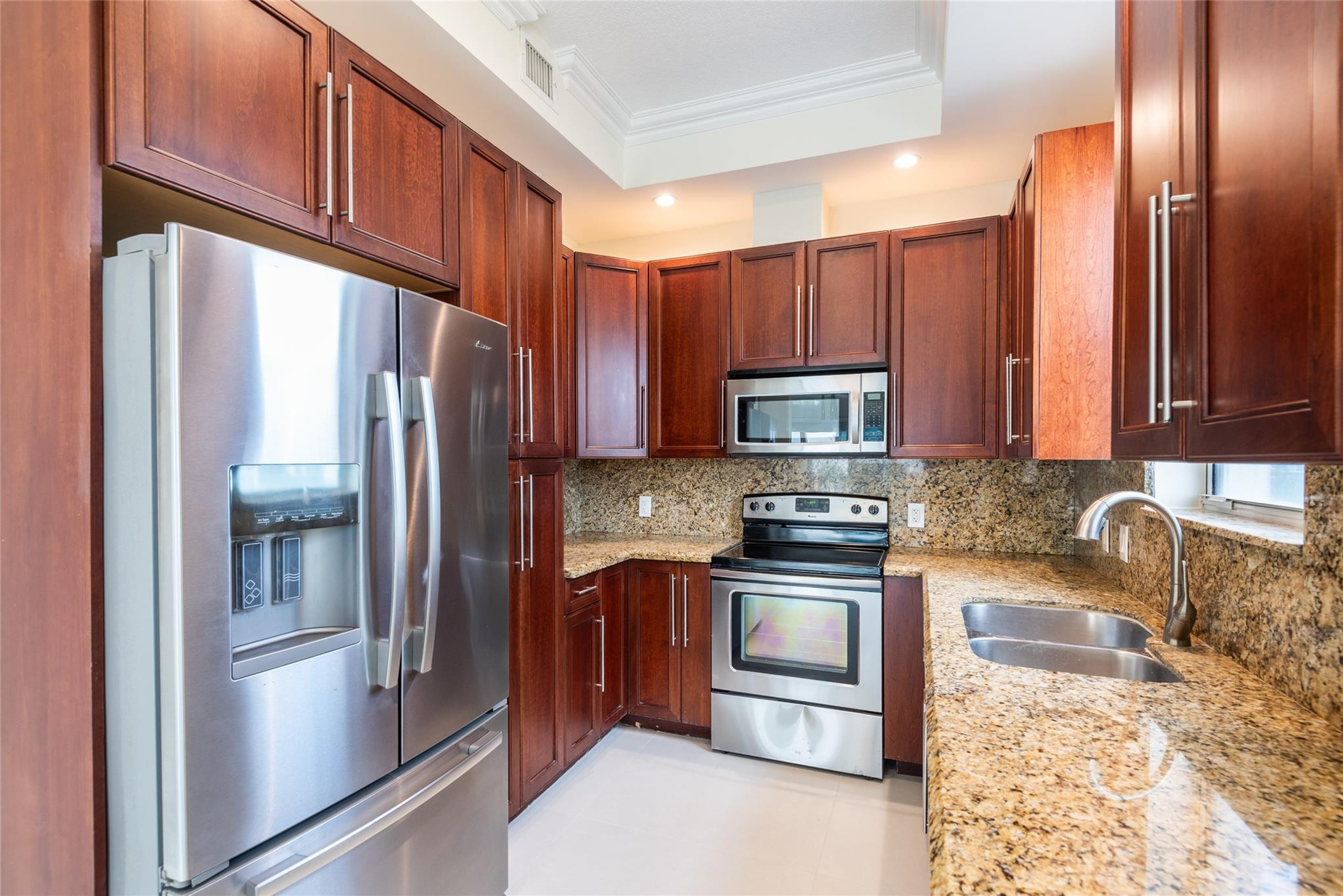 3236 Northeast 5th Street, Unit 402 Pompano Beach, FL 33062 - Photo 5 of 29 Photo 5