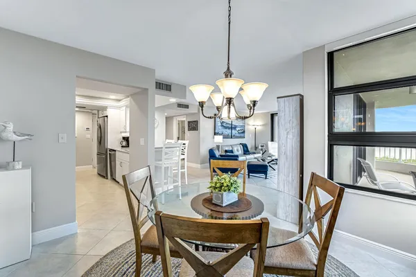 $1,020,000 | 300 South Collier Boulevard, Unit 303, Marco Island, FL 34145