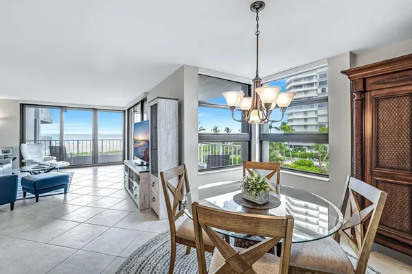 $1,020,000 | 300 South Collier Boulevard, Unit 303, Marco Island, FL 34145