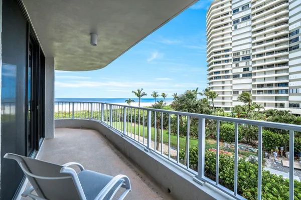 $1,020,000 | 300 South Collier Boulevard, Unit 303, Marco Island, FL 34145