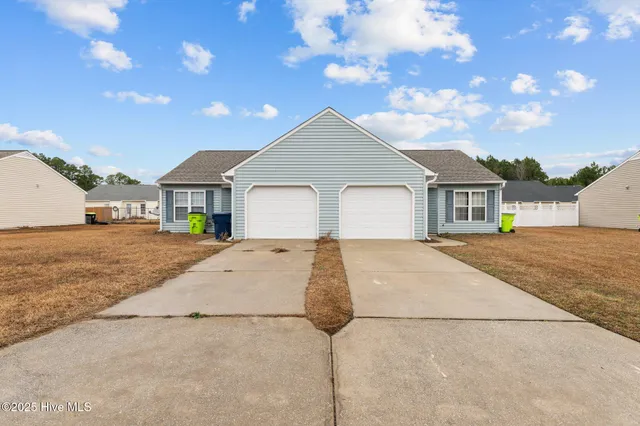 $1,375 | 123 Jerrett Lane, Havelock, NC 28532