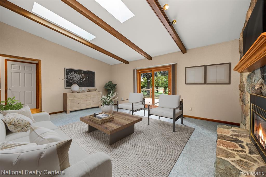 26131 Pleasant Valley Road Farmington Hills, MI 48331 - Photo 26 of 61