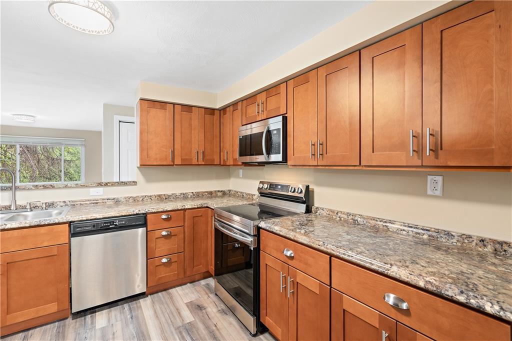 241 Harrison Road Turtle Creek, PA 15145 - Photo 7 of 32 Gallery Image 7