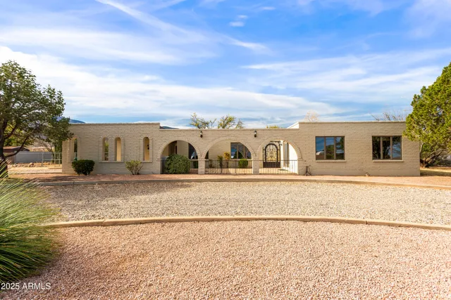 $460,000 | 4960 South Nez Perce Avenue, Sierra Vista, AZ 85650