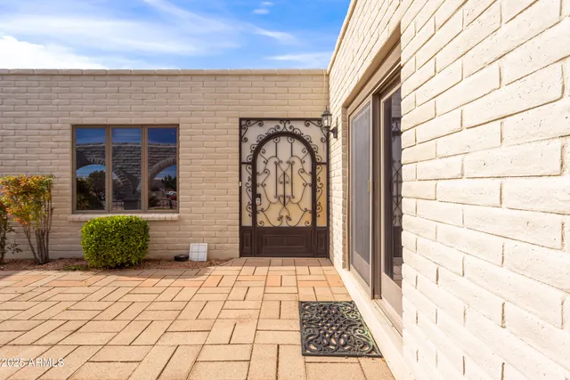 $460,000 | 4960 South Nez Perce Avenue, Sierra Vista, AZ 85650