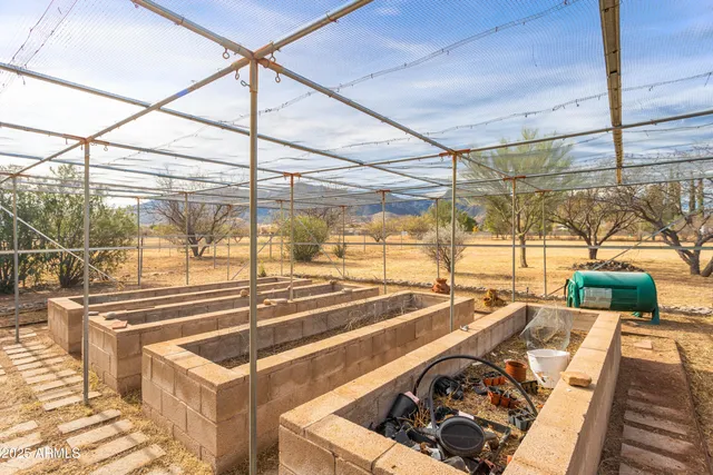 $460,000 | 4960 South Nez Perce Avenue, Sierra Vista, AZ 85650