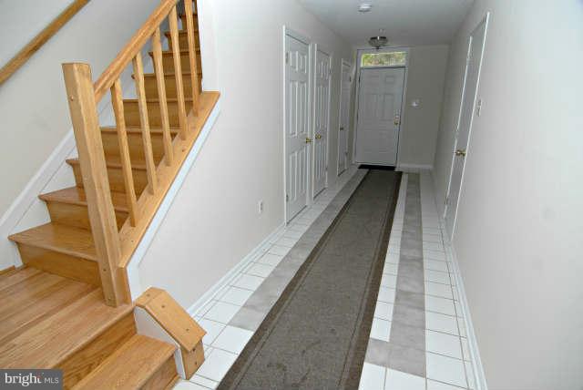 11408 Elmshorn Way Laurel, MD 20708 - Photo 2 of 30 Interior (General)