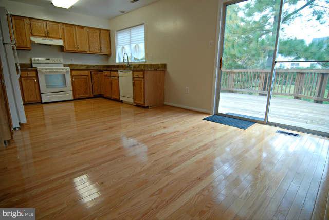 11408 Elmshorn Way Laurel, MD 20708 - Photo 15 of 30 Kitchen