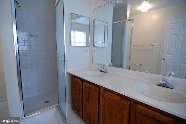 11408 Elmshorn Way Laurel, MD 20708 - Photo 29 of 30 Bath (Master)