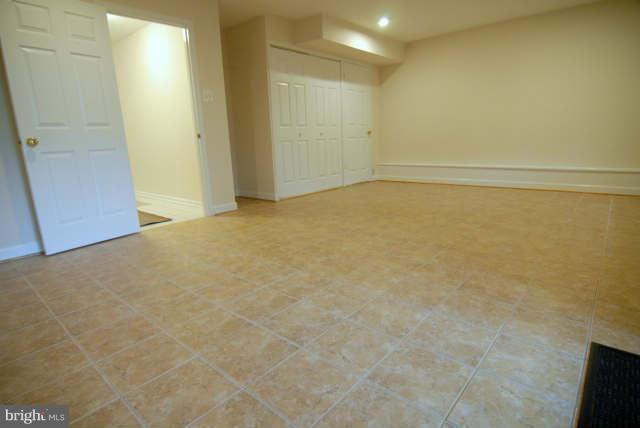 11408 Elmshorn Way Laurel, MD 20708 - Photo 4 of 30 Family Room