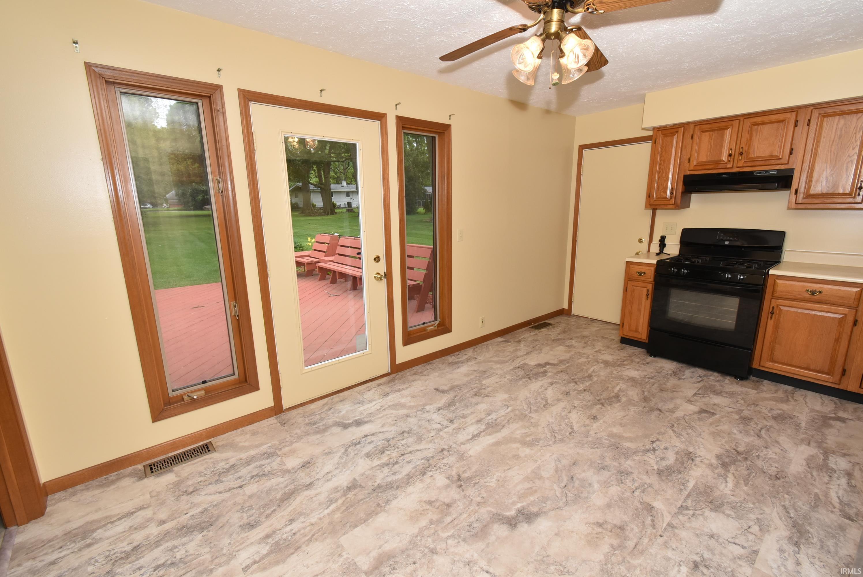 1012 East 3rd Street Fowler, IN 47944 - Photo 10 of 30