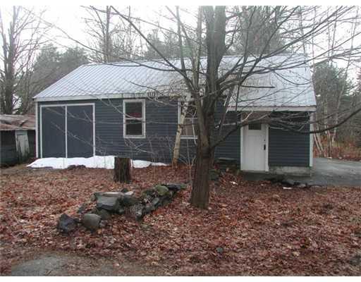 675 Oak Hill Road Standish, ME 04084 - Photo 5 of 16 Parking Lot/Garage.