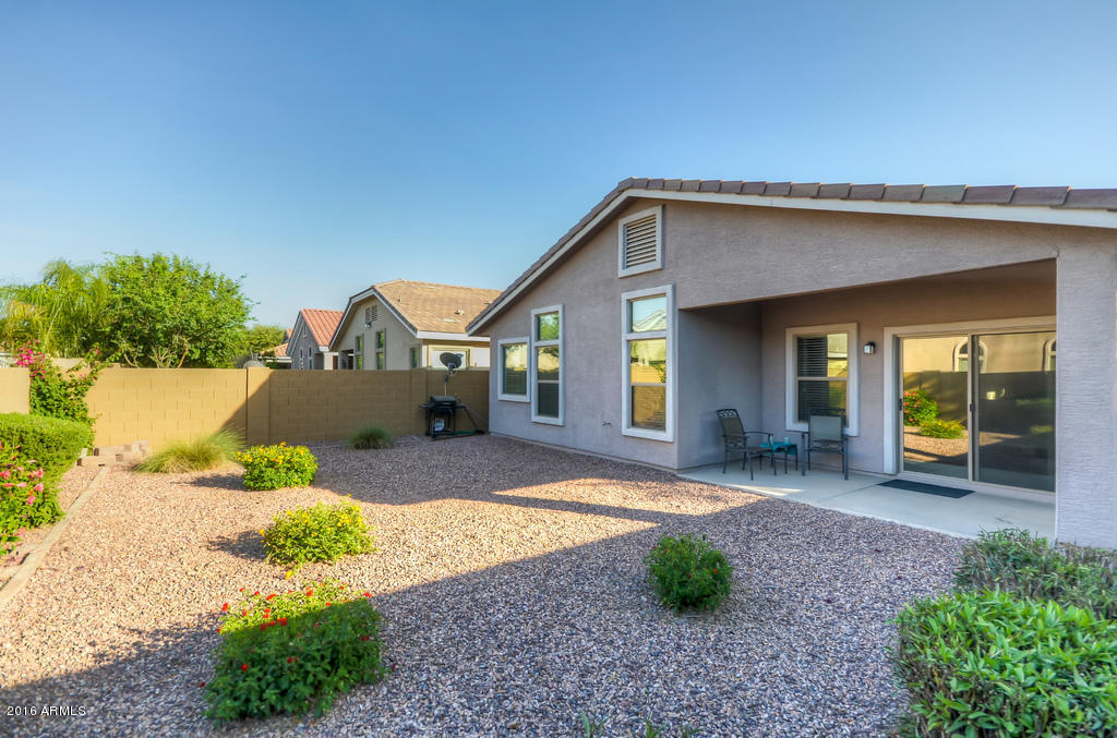 4220 East Sandy Way Gilbert, AZ 85297 - Photo 27 of 34 Rear
