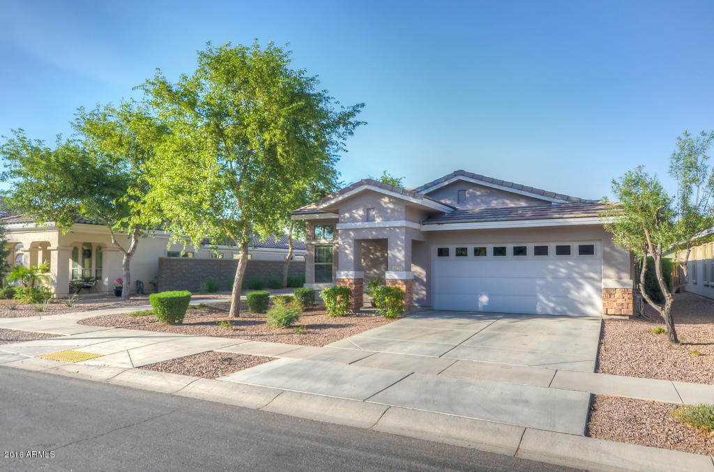 4220 East Sandy Way Gilbert, AZ 85297 - Photo 3 of 34 Front