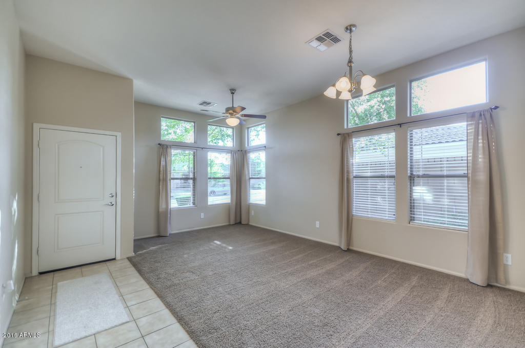 4220 East Sandy Way Gilbert, AZ 85297 - Photo 7 of 34 Living Room