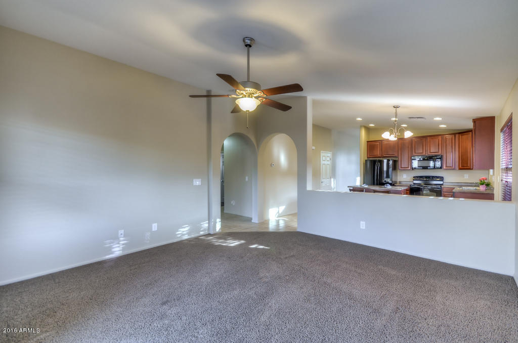 4220 East Sandy Way Gilbert, AZ 85297 - Photo 10 of 34 Family Room