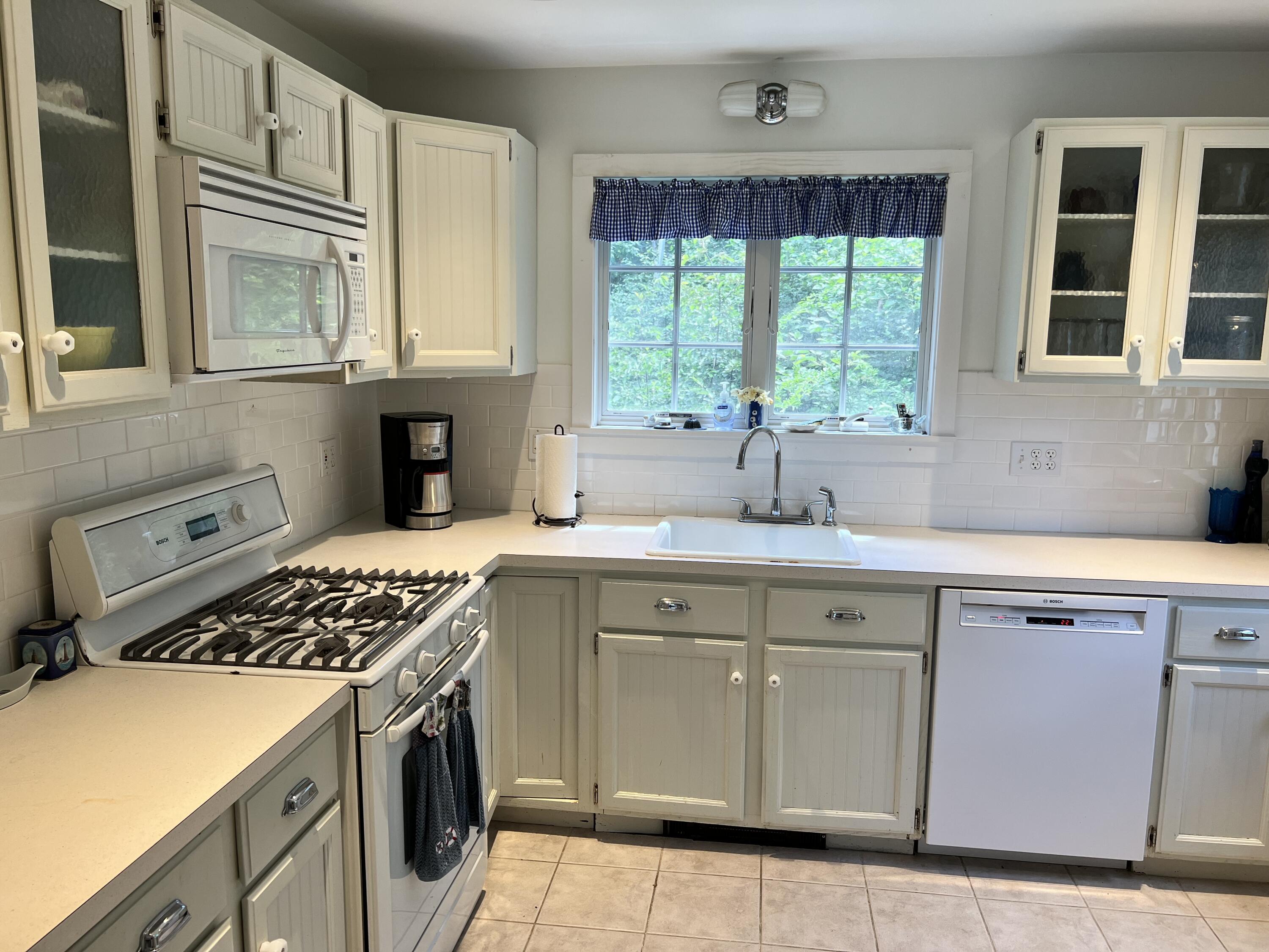 73 Back Shore Road Castine, ME 04421 - Photo 12 of 33 IMG_2990