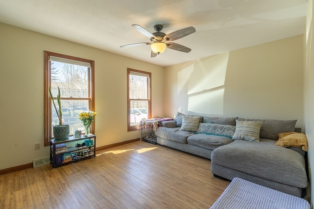 160 Hillside Road, Unit 3 Westfield, MA 01085 - Photo 3 of 19 Gallery Image 3