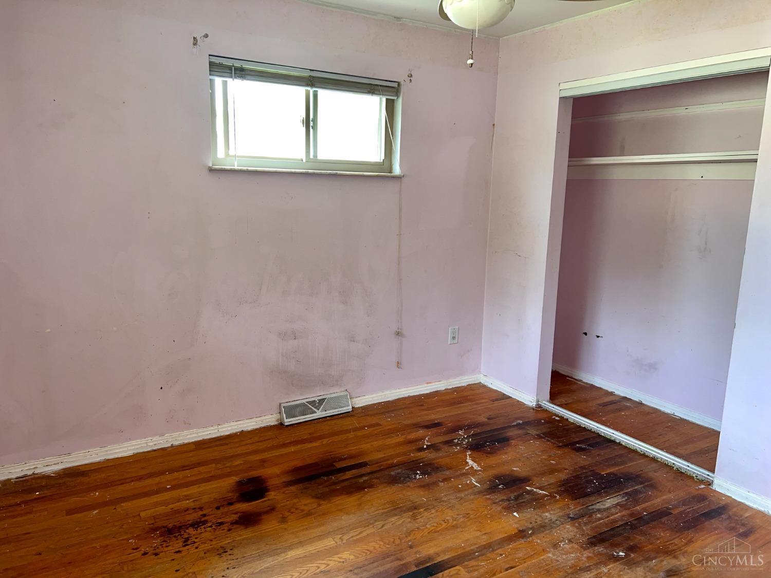 3926 Ridgecombe Drive Cincinnati, OH 45248 - Photo 5 of 16 Gallery Image 5