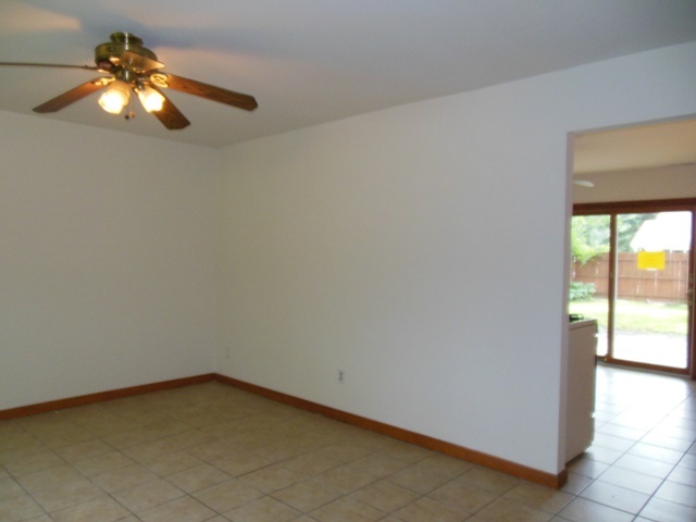 49 Paddock Street Montgomery, IL 60538 - Photo 4 of 14