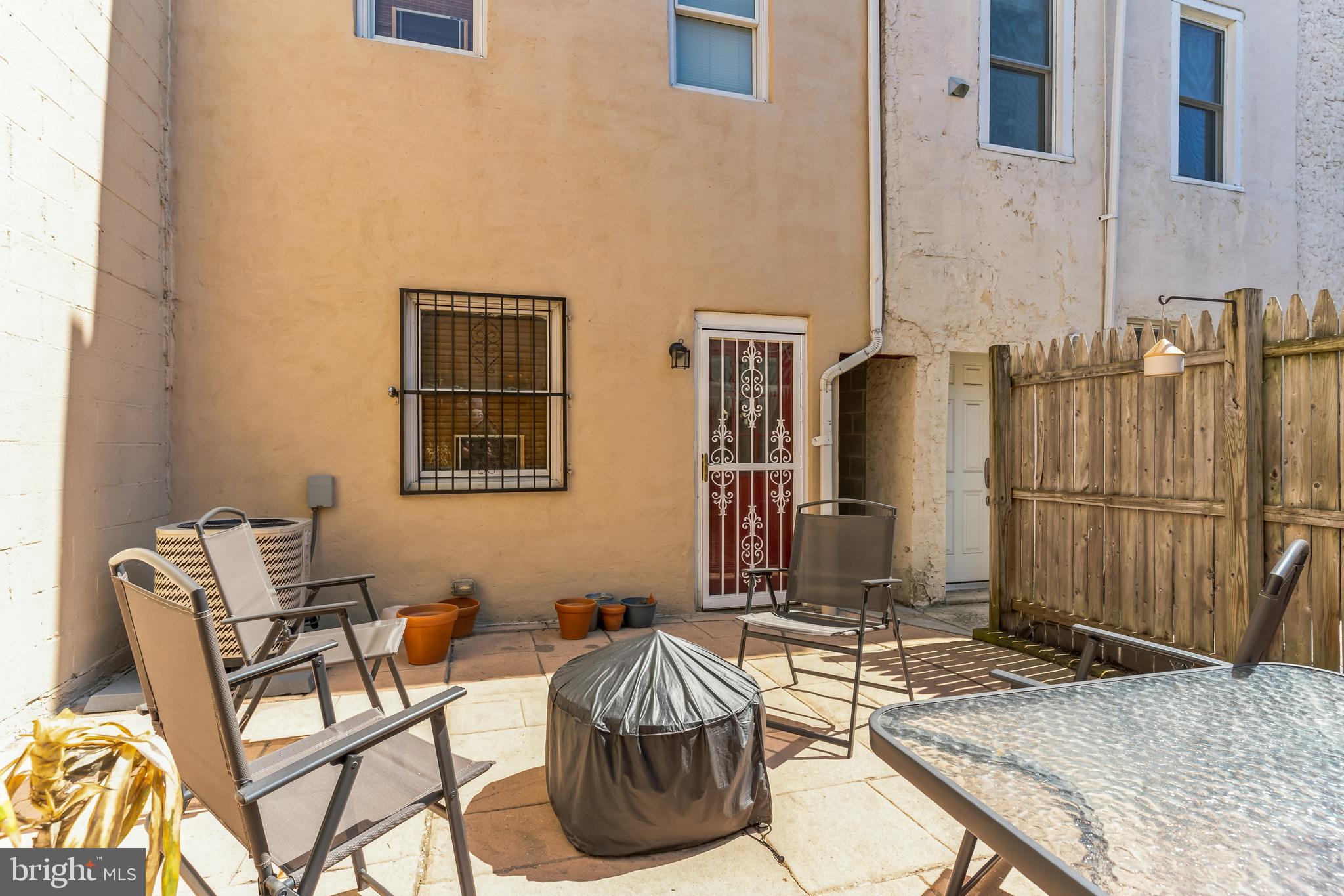 1118 Leopard Street Philadelphia, PA 19123 - Photo 23 of 46