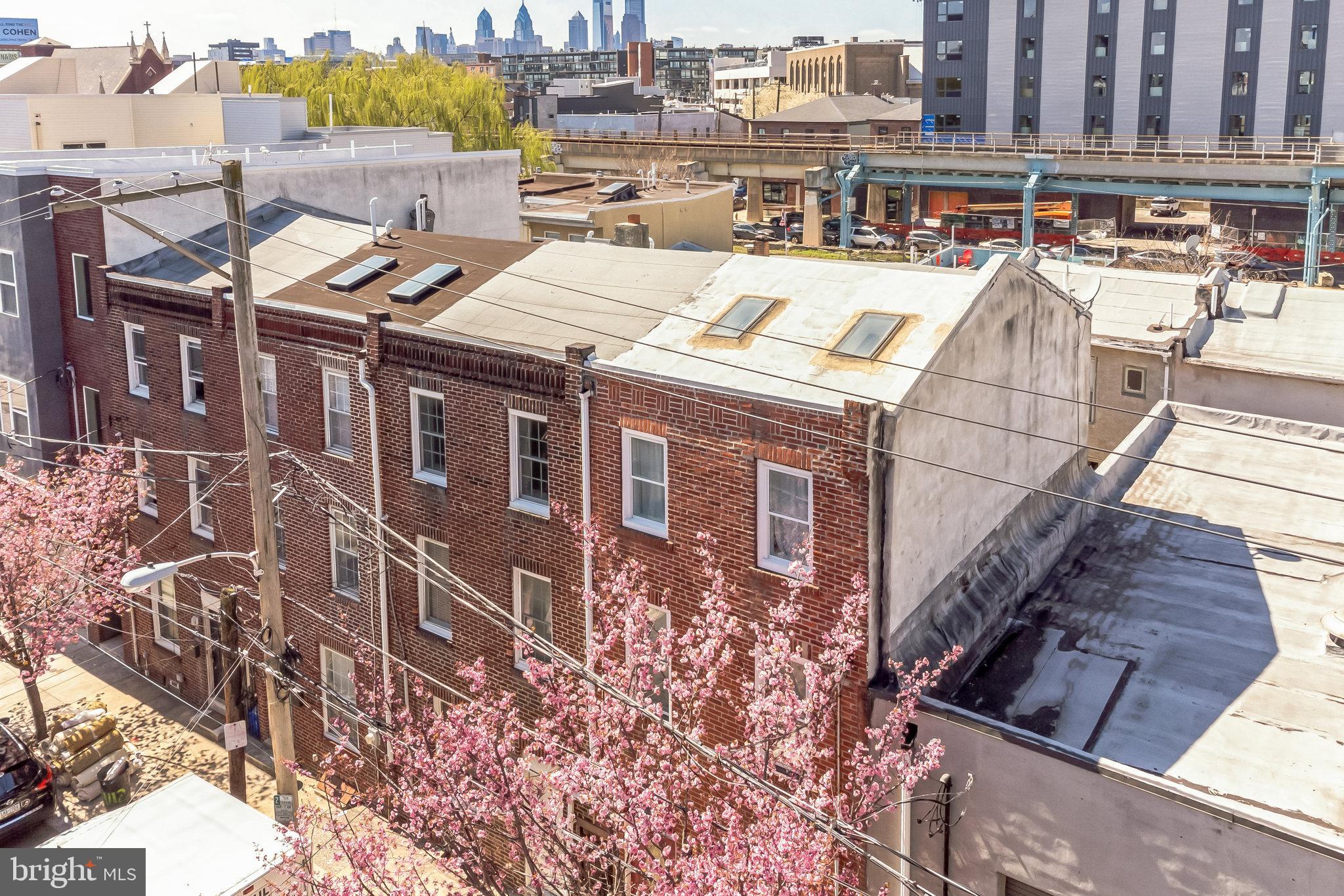 1118 Leopard Street Philadelphia, PA 19123 - Photo 4 of 46