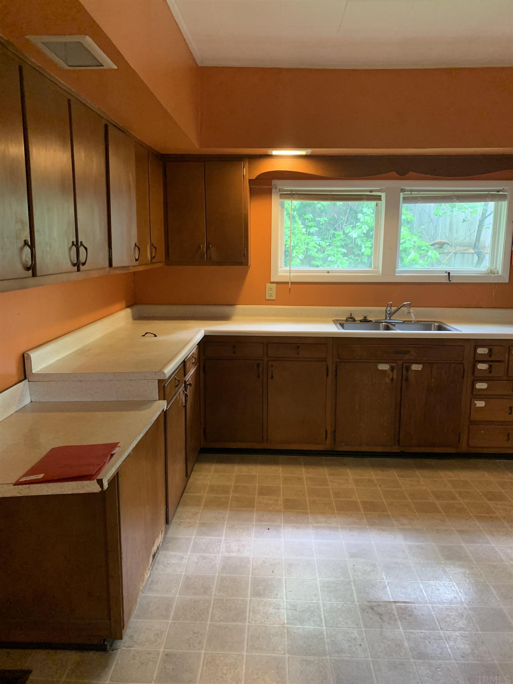 339 South Fairview Street Bloomington, IN 47403 - Photo 18 of 30