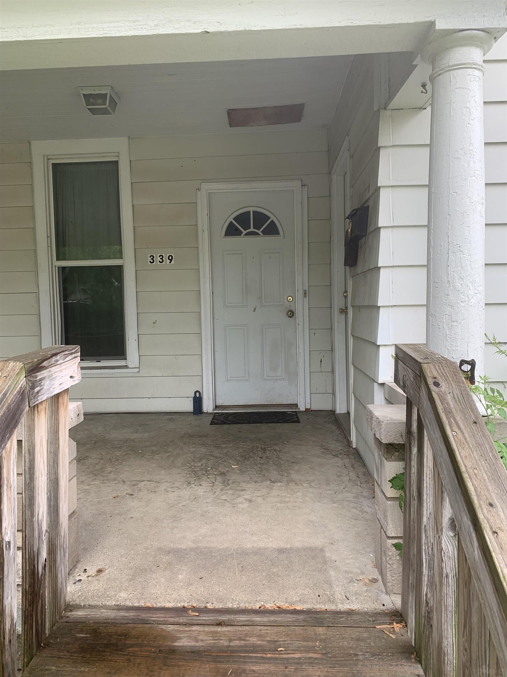 339 South Fairview Street Bloomington, IN 47403 - Photo 4 of 30