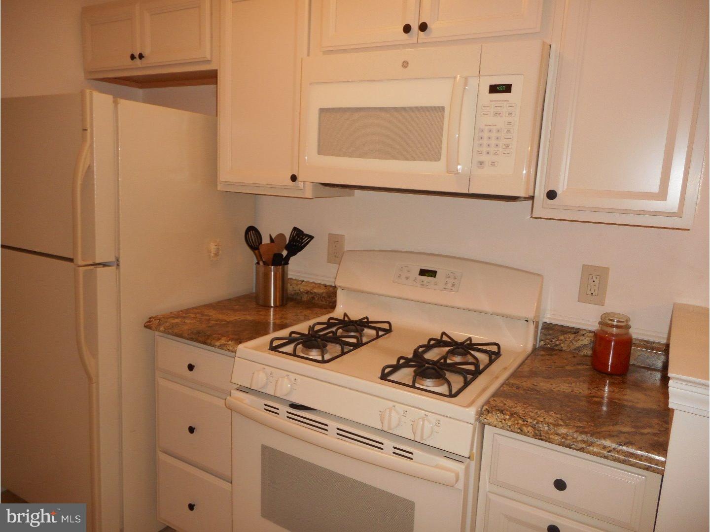 302 Tavistock Road Cherry Hill, NJ 08034 - Photo 9 of 23 Gallery Image 9