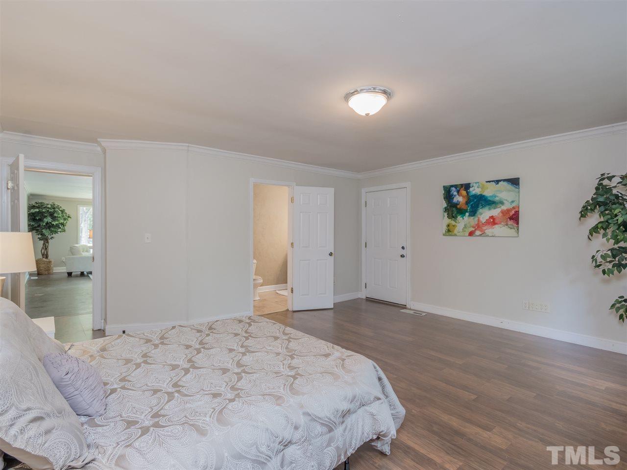 524 Banks Street Raleigh, NC 27604 - Photo 11 of 21