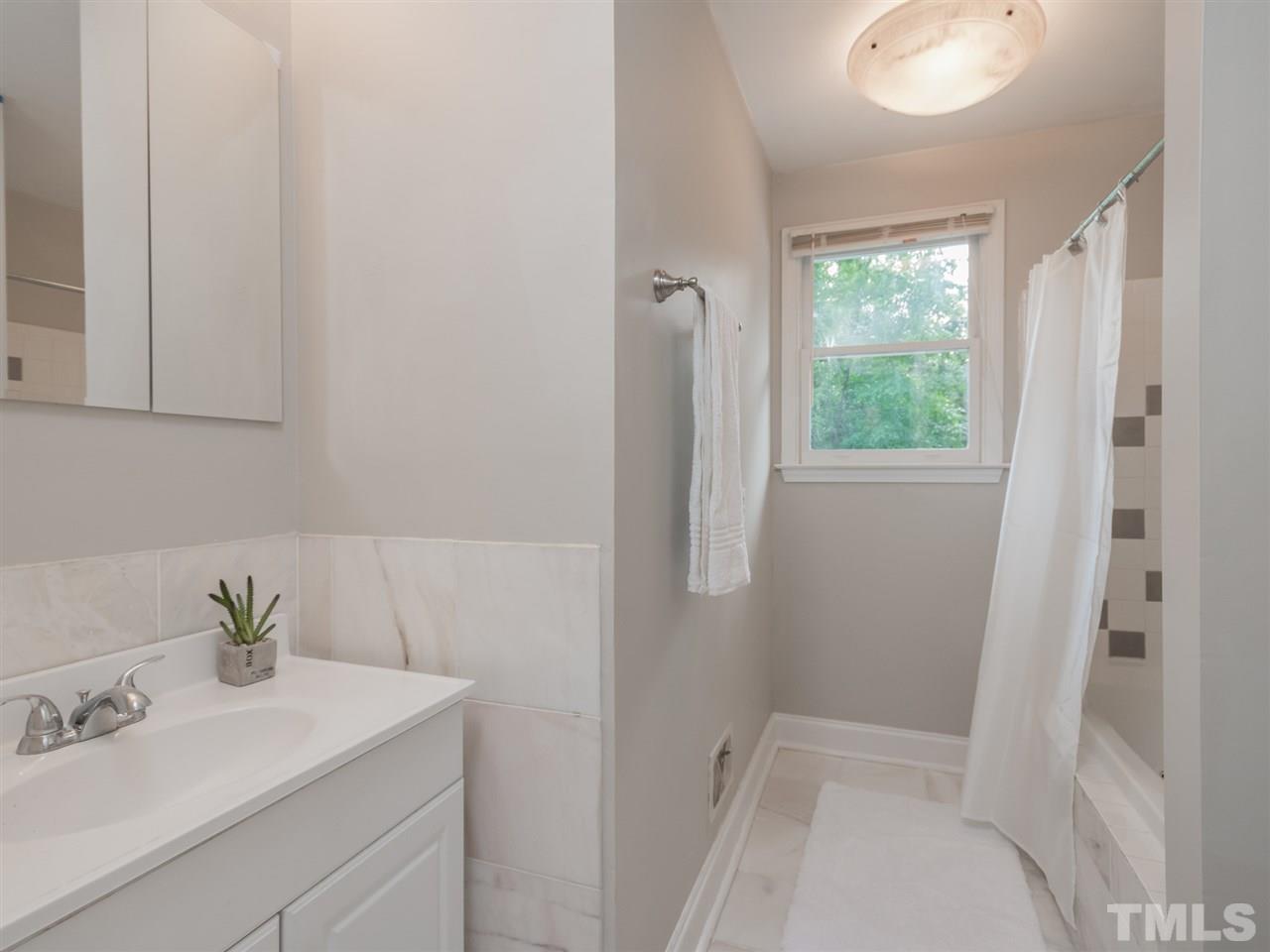 524 Banks Street Raleigh, NC 27604 - Photo 13 of 21