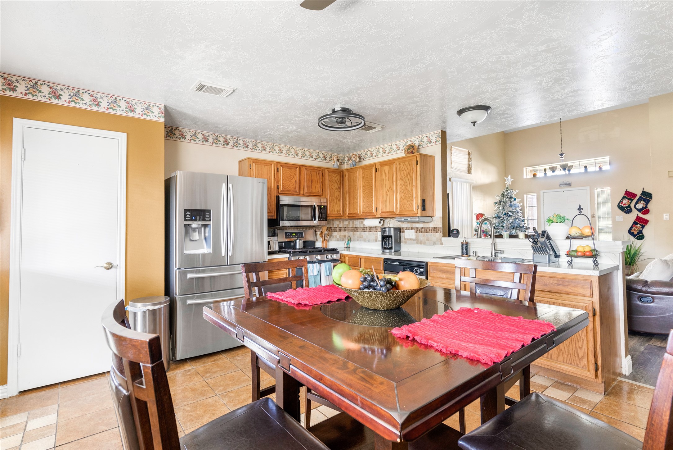 4234 Gypsy Pops Drive Pasadena, TX 77503 - Photo 14 of 27