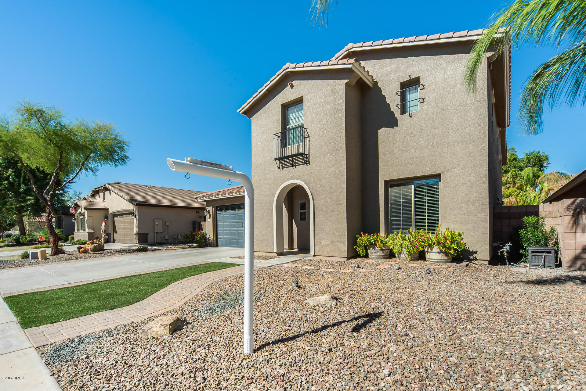 2732 East Rakestraw Lane Gilbert, AZ 85298 - Photo 7 of 55 7