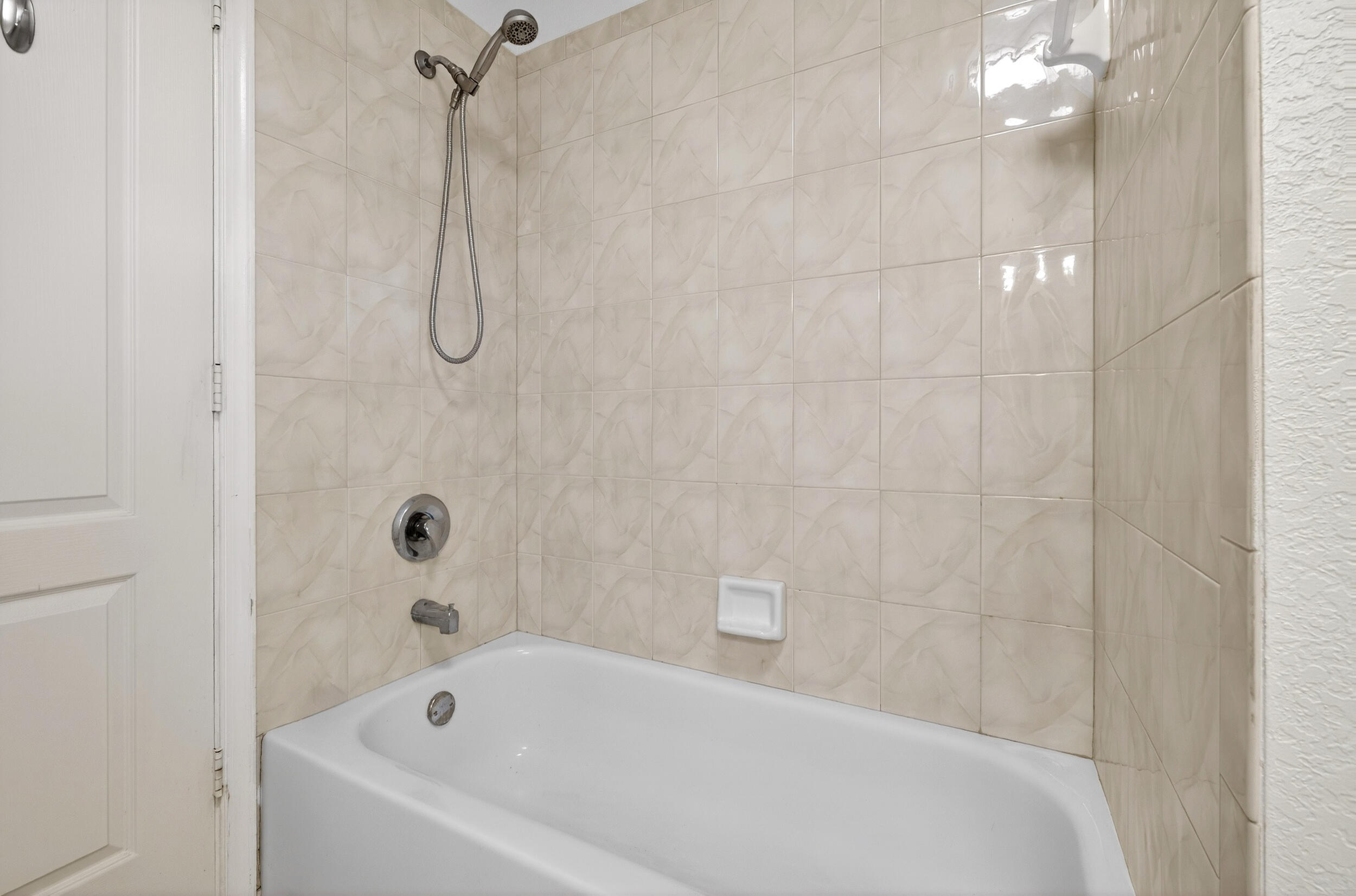 13089 86th Road North West Palm Beach, FL 33412 - Photo 36 of 81 guest bathroom