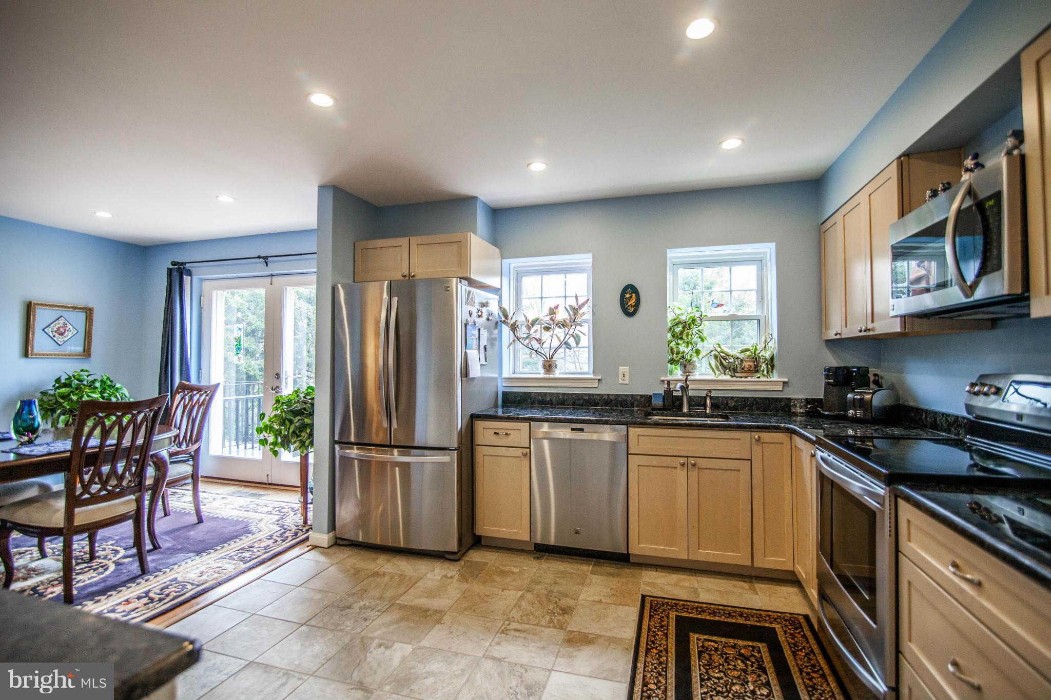2112 Golf Course Drive Reston, VA 20191 - Photo 7 of 29 Kitchen