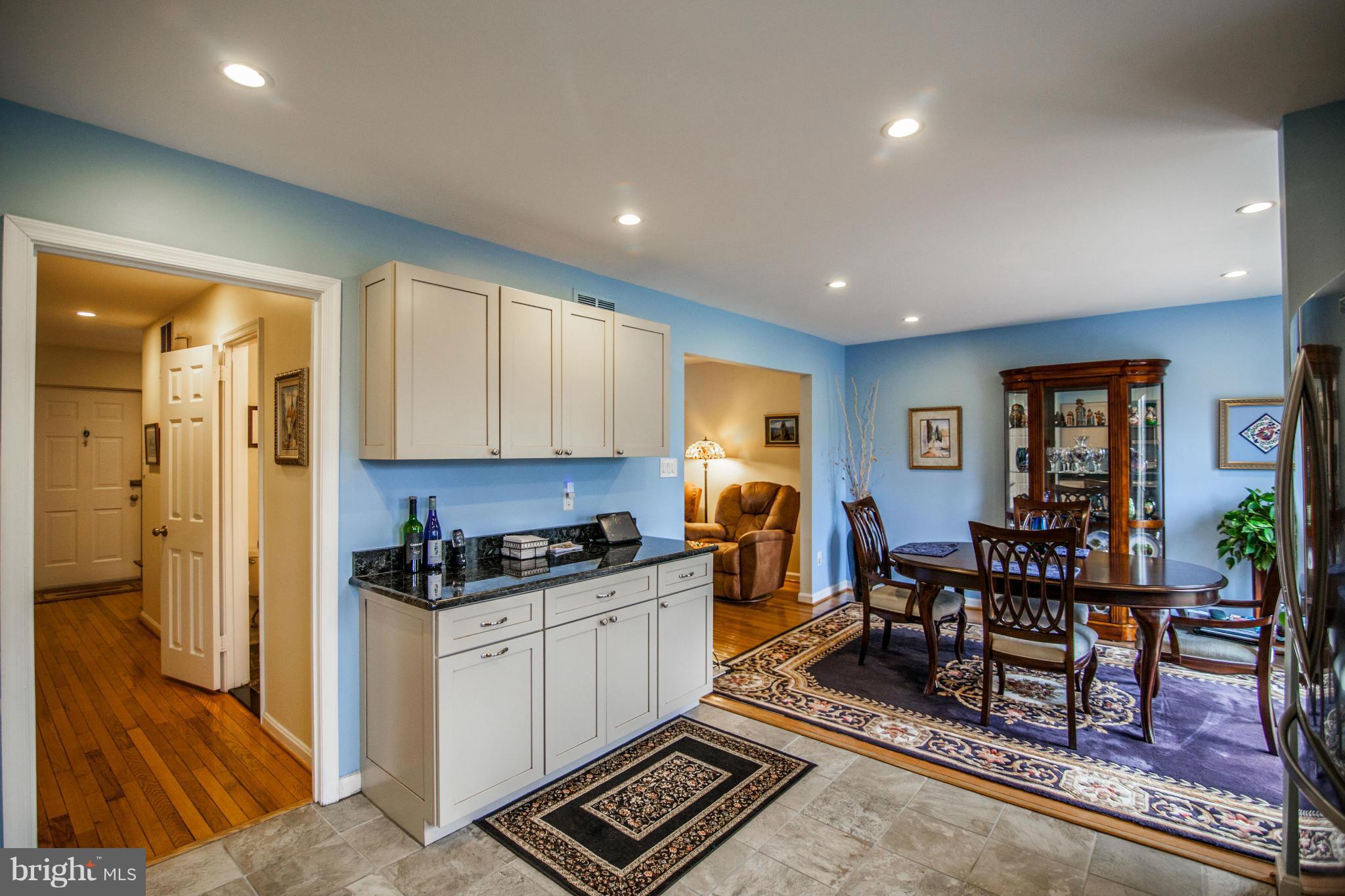 2112 Golf Course Drive Reston, VA 20191 - Photo 8 of 29 Kitchen