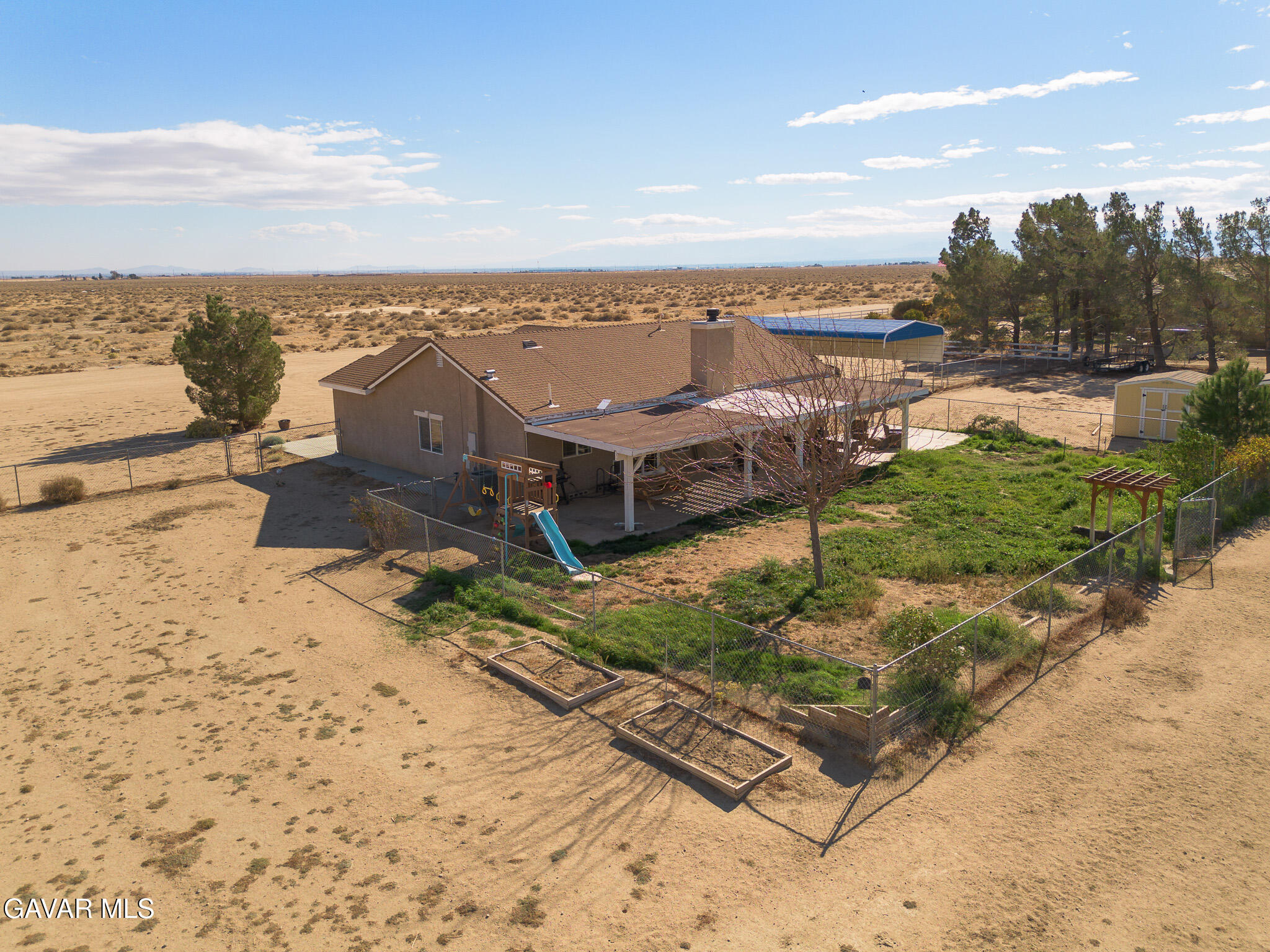 49945 80th Street West Lancaster, CA 93536 - Photo 38 of 38 a view of a yard with an ocean view
