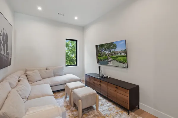 $3,775,000 | 613 Lake Street, Kingsland, TX 78639