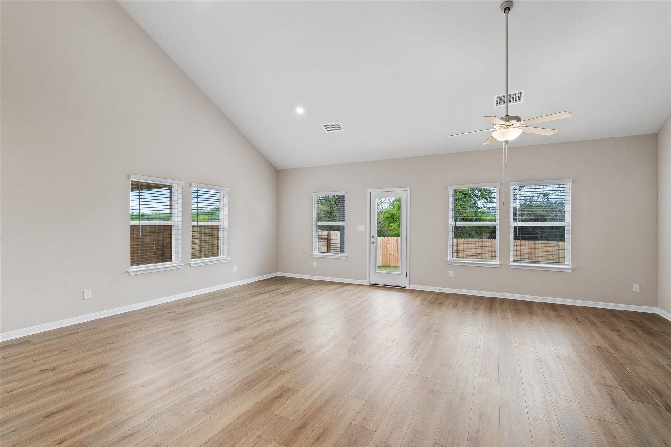 322 Windy Reed Road Hutto, TX 78634 - Photo 9 of 40