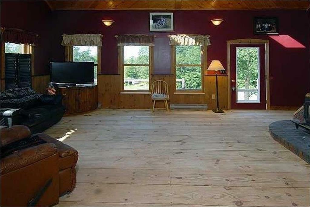 107 Beaver Hill Road Springvale, ME 04083 - Photo 7 of 34 Living area