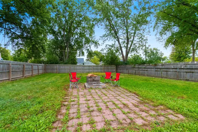 $170,000 | 1425 Clark Street, Allouez, WI 54301