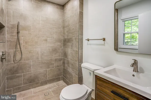 $675,000 | 2505 Killdeer Avenue, Hyattsville, MD 20783