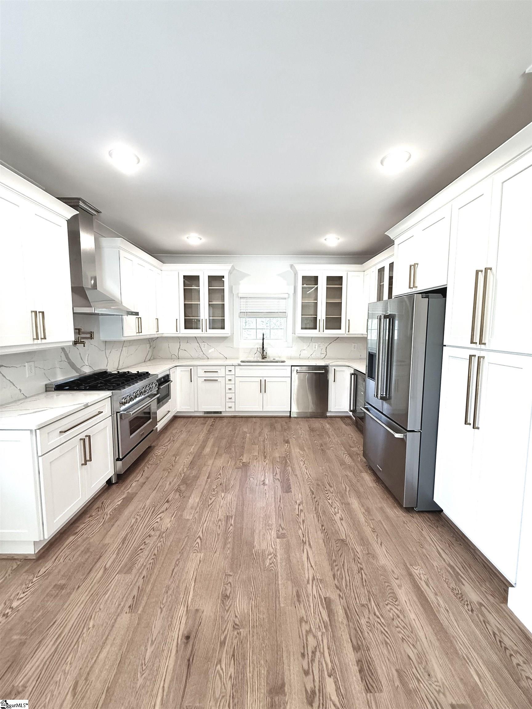 403 Holland Road Simpsonville, SC 29681 - Photo 15 of 32