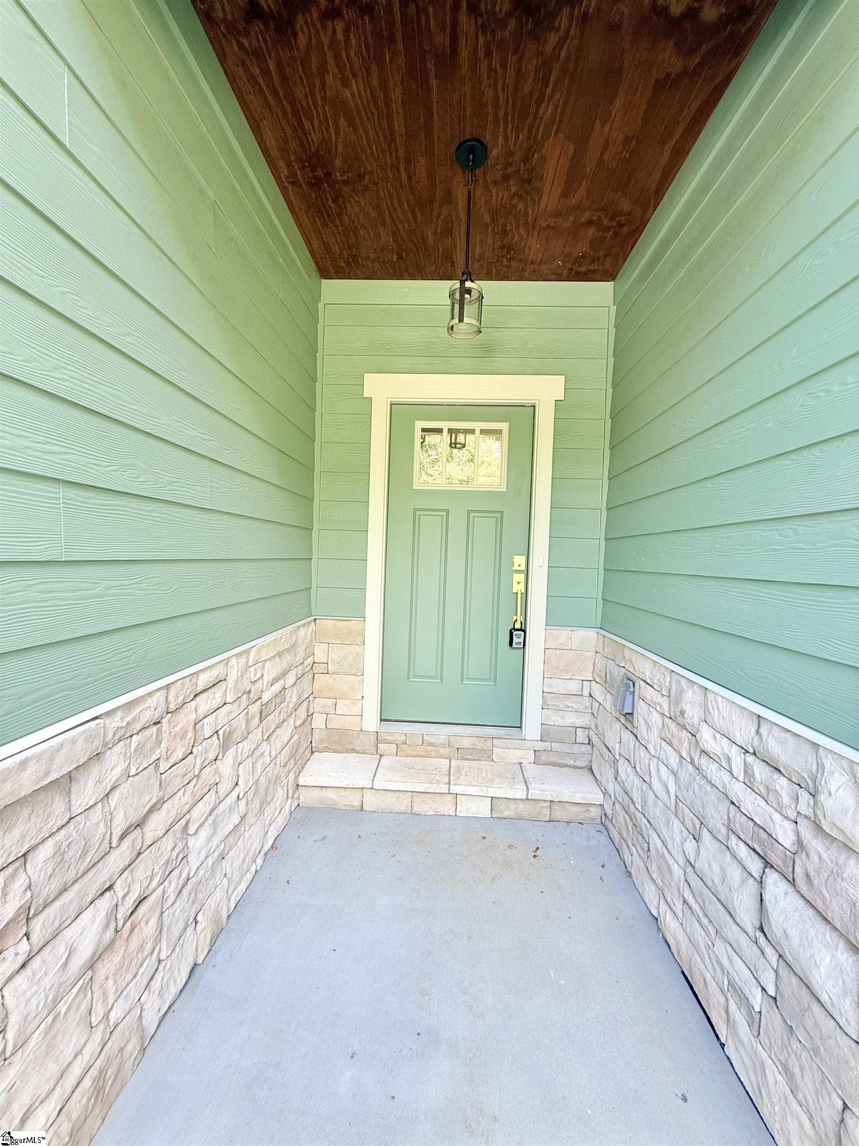 403 Holland Road Simpsonville, SC 29681 - Photo 5 of 39